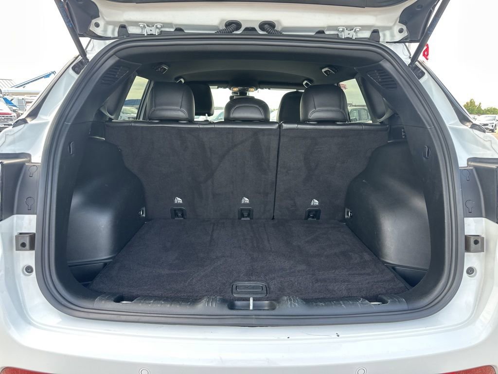 Used 2024 Jeep Compass Trailhawk image 12
