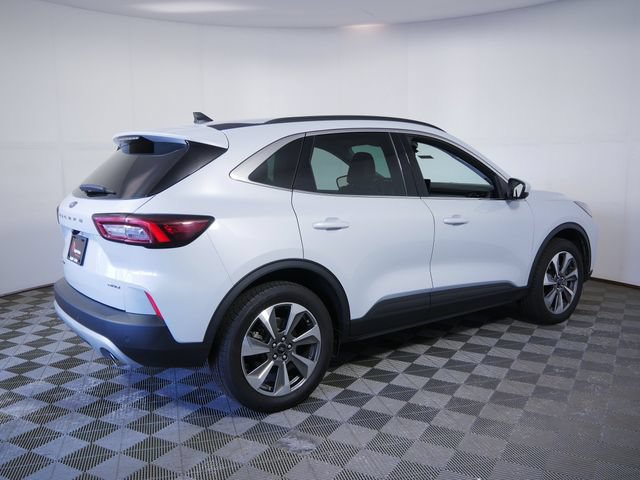 Certified 2025 Ford Escape Platinum AWD/4WD image 8