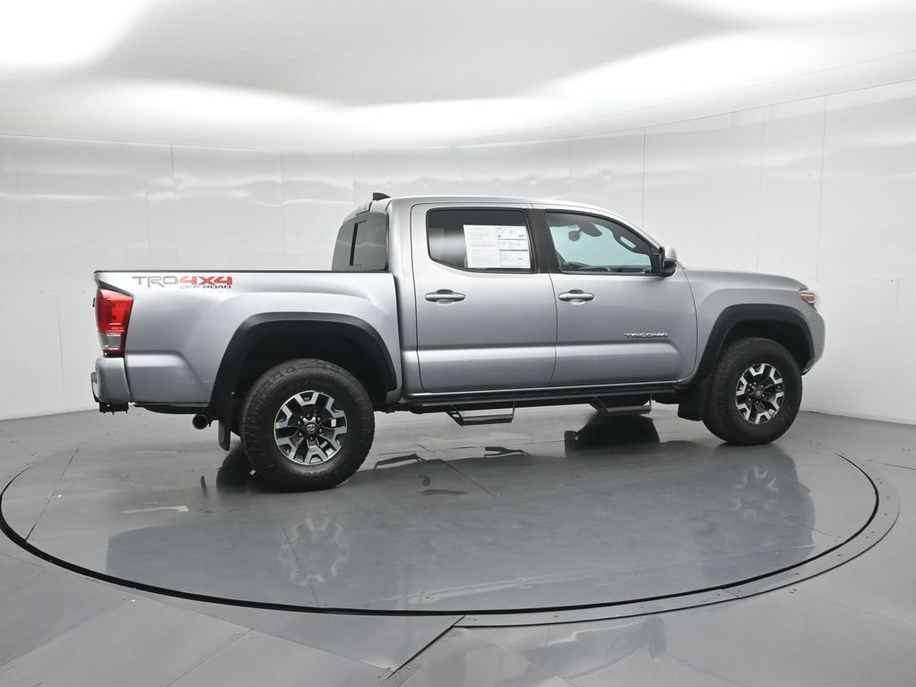 Used 2019 Toyota Tacoma TRD Off-Road w/ Technology Package AWD/4WD image 25