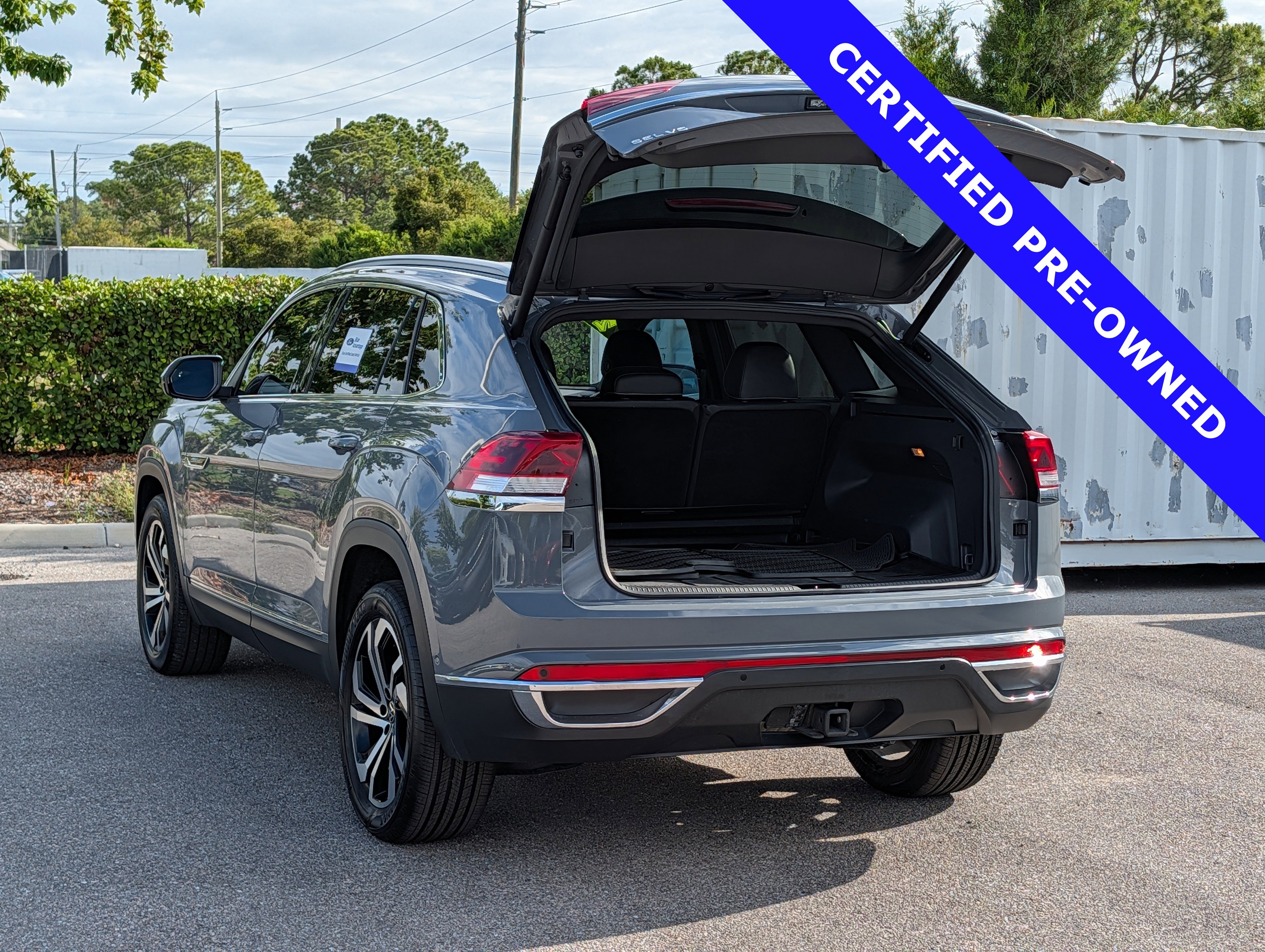 Used 2020 Volkswagen Atlas Cross Sport SEL Premium AWD/4WD image 13