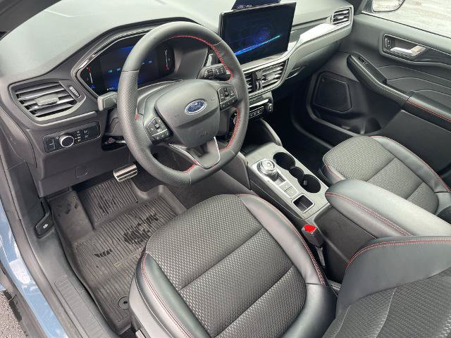 Certified 2024 Ford Escape ST-Line w/ Tech Pack #1 AWD/4WD image 10