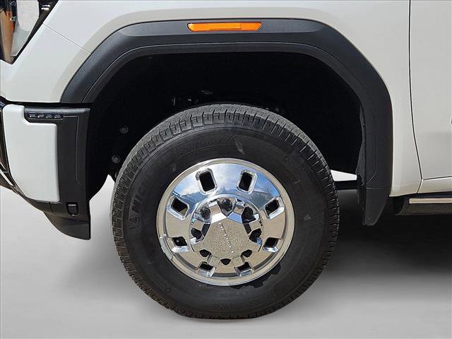 Used 2024 GMC Sierra 3500 Denali Ultimate image 24