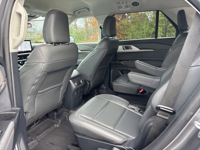 Certified 2025 Ford Explorer Active w/ Active Comfort Package image 12