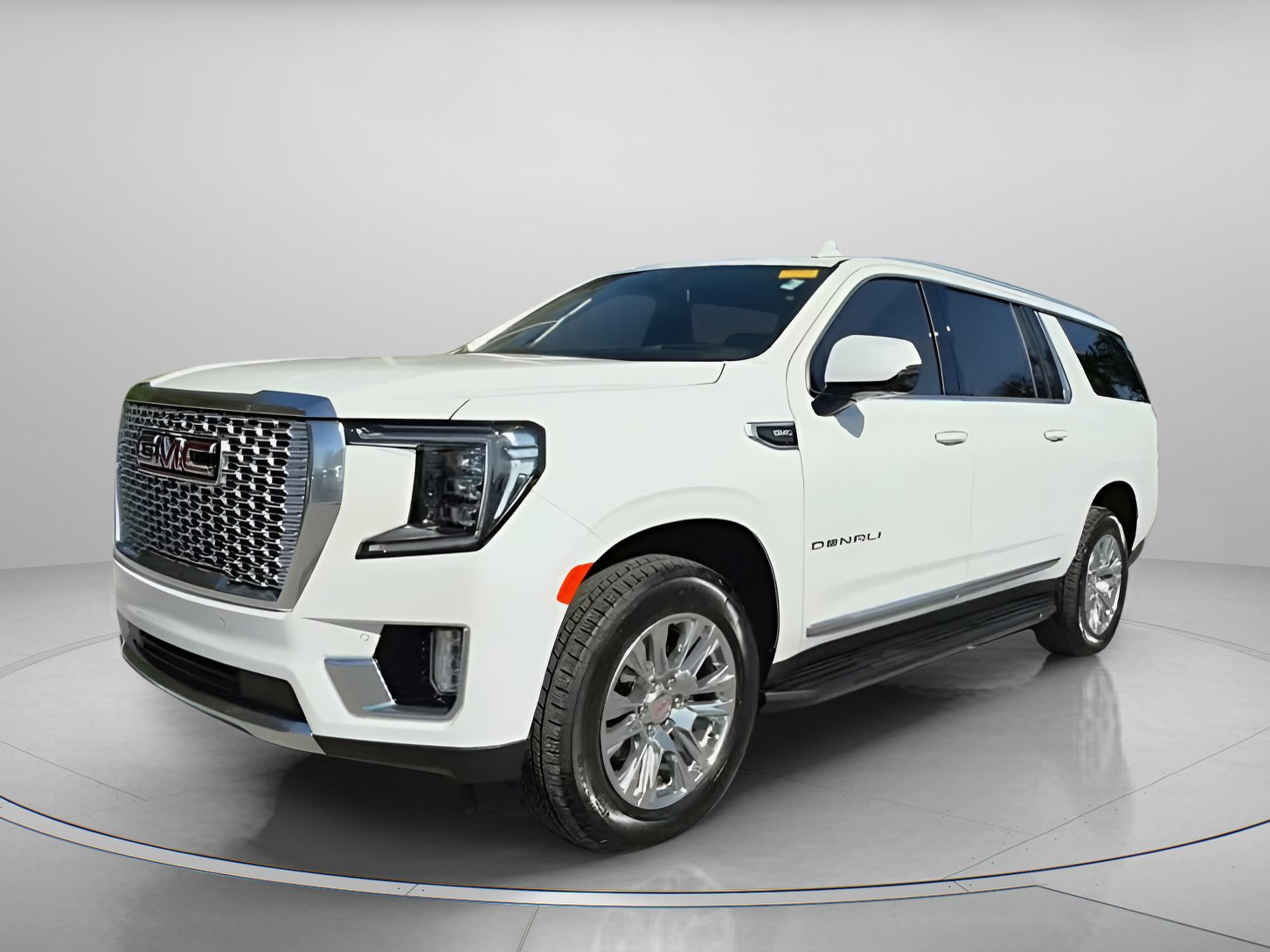 Used 2024 GMC Yukon XL Denali image 11