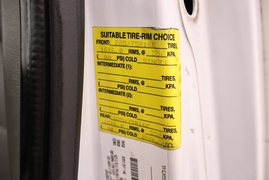 Certified 2019 Ford E-450 and Econoline 450 Super Duty w/ Power Windows & Locks Group RWD image 36