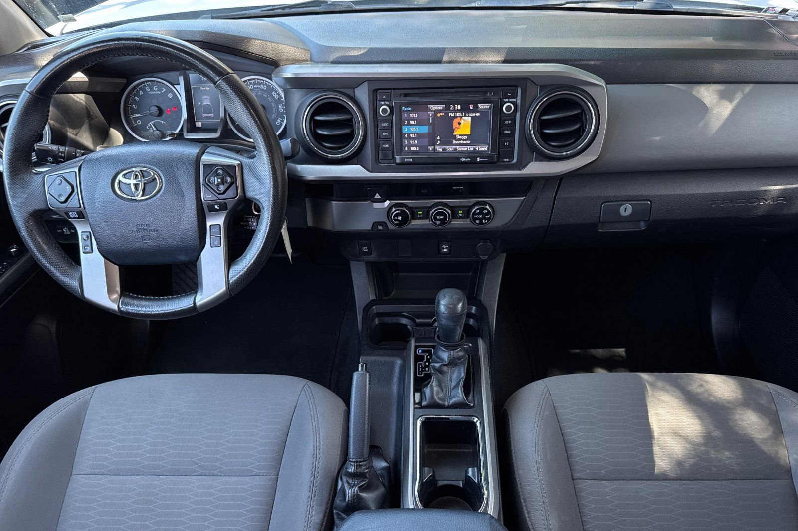 Used 2018 Toyota Tacoma SR5 RWD image 5