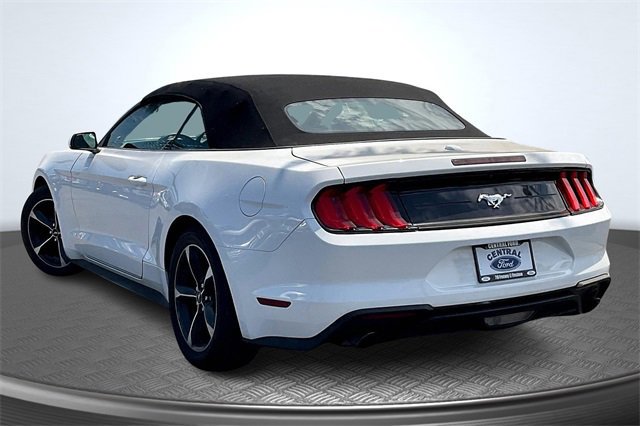 Certified 2022 Ford Mustang Convertible image 3