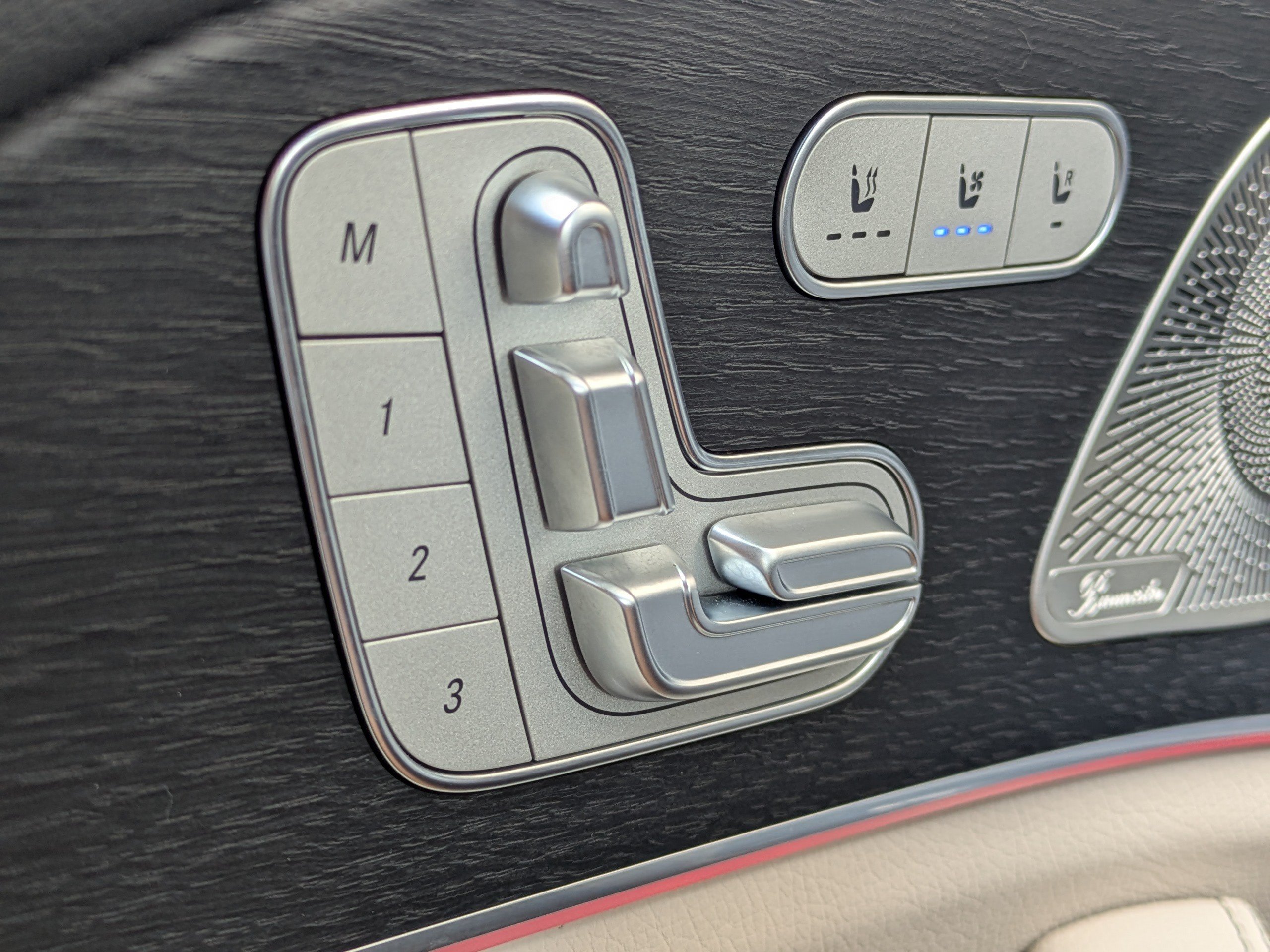 Used 2025 Mercedes-Benz GLS 450 4MATIC image 27