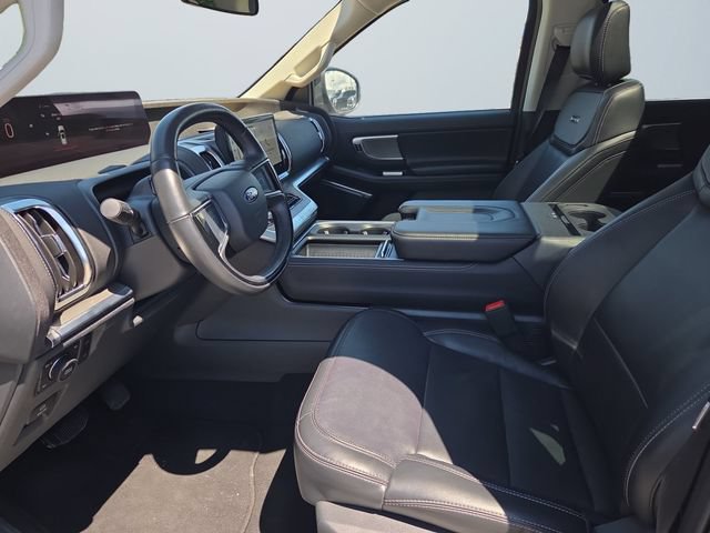 Certified 2025 Ford Expedition Max Platinum AWD/4WD image 9