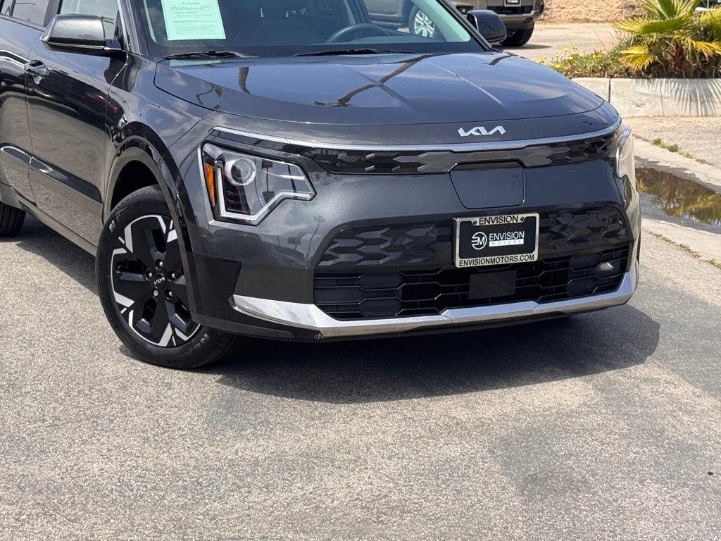 Used 2025 Kia Niro Wind FWD image 3