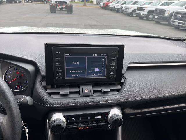 Used 2019 Toyota RAV4 LE w/ All Weather Liner Package AWD/4WD image 17