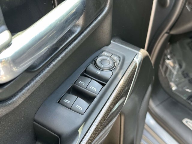 Used 2022 Chevrolet Silverado 1500 LT Trail Boss w/ Bed Protection Package AWD/4WD image 22
