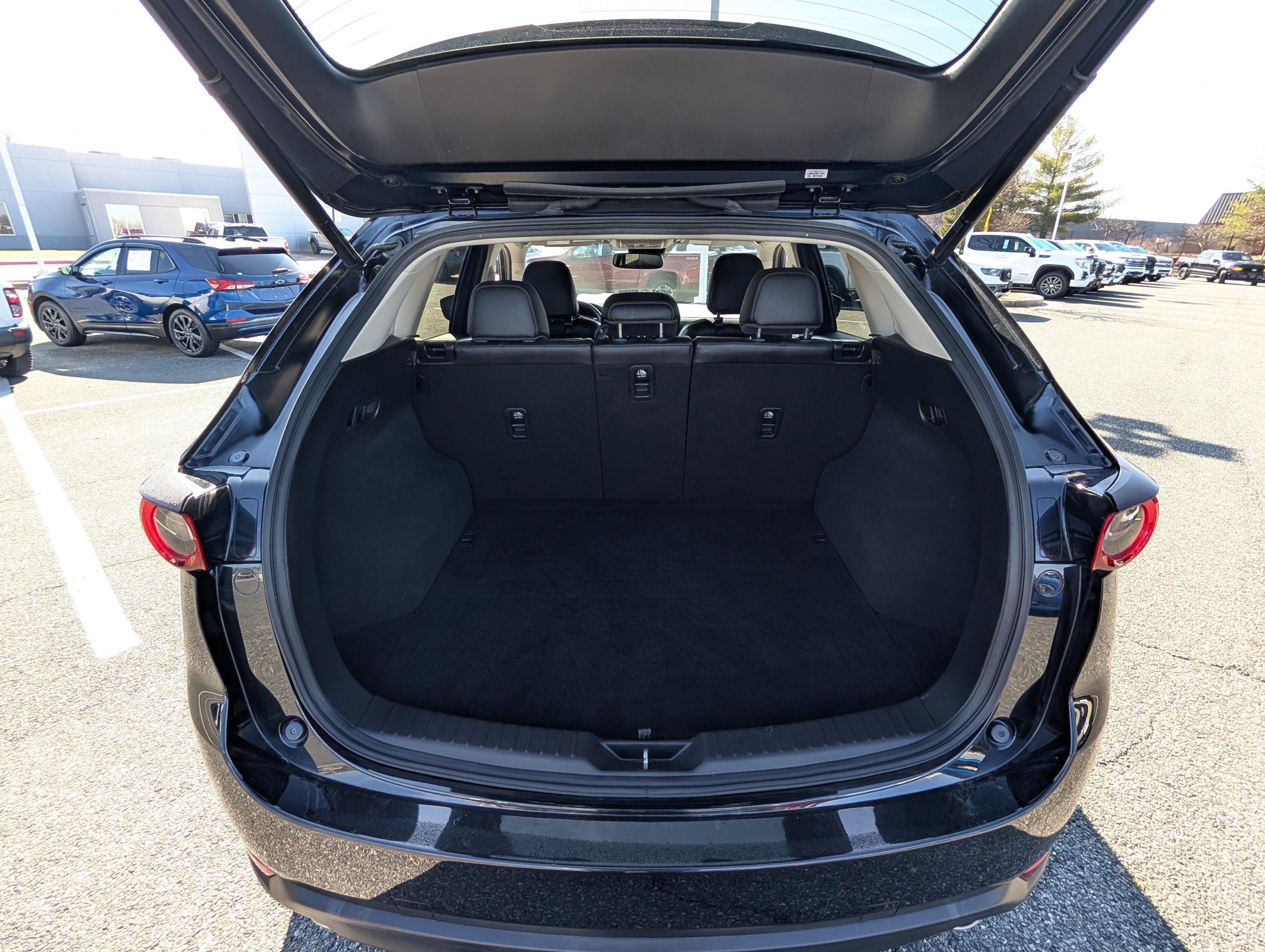 Used 2021 MAZDA CX-5 Touring w/ Touring Preferred SV Package image 12