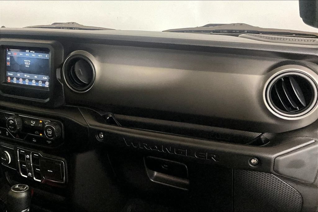 Used 2022 Jeep Wrangler Unlimited Sport AWD/4WD image 12