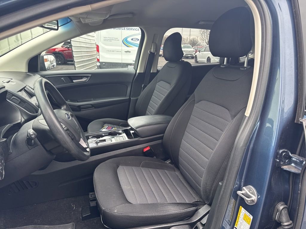 Certified 2019 Ford Edge SE image 10