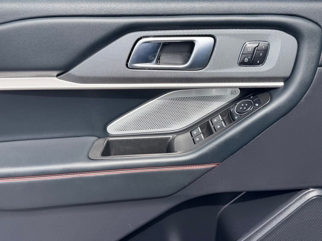 Certified 2025 Ford Explorer ST RWD image 24