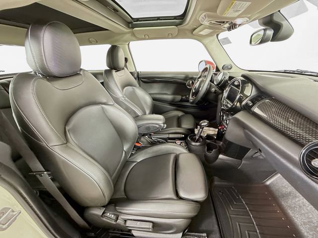 Used 2019 MINI Cooper S w/ Premium Package image 28