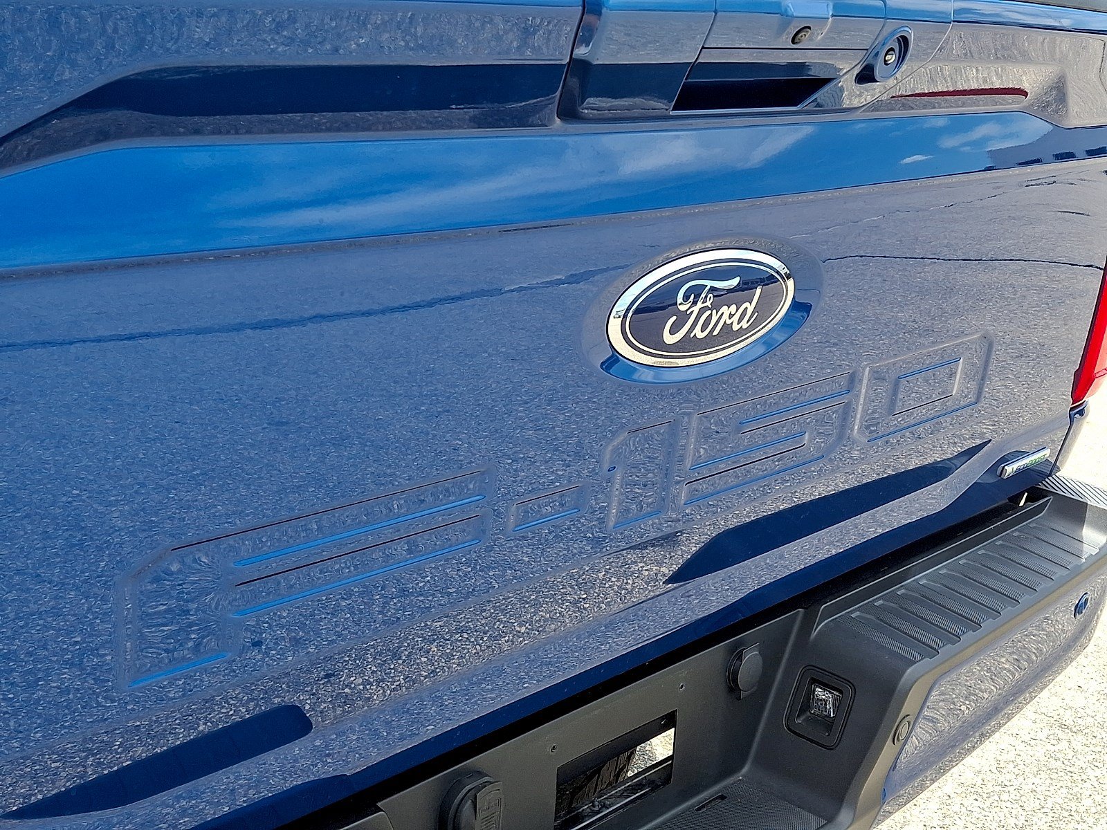 Certified 2022 Ford F150 XLT w/ Equipment Group 302A High AWD/4WD image 30