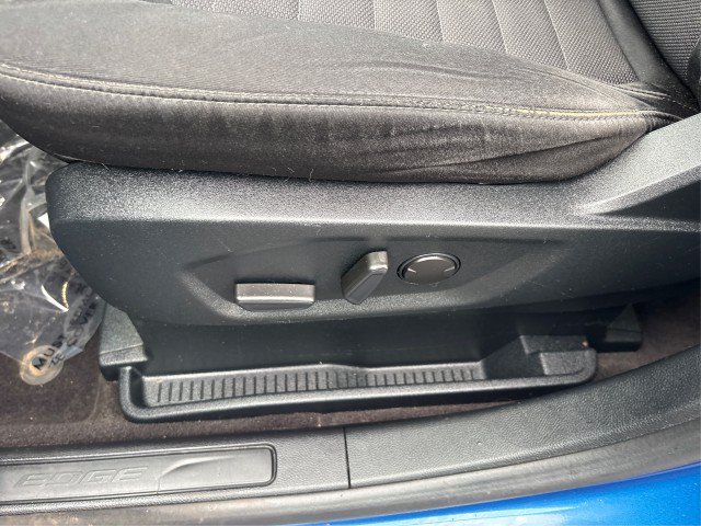 Certified 2020 Ford Edge SE w/ Cargo Accessory Package FWD image 17
