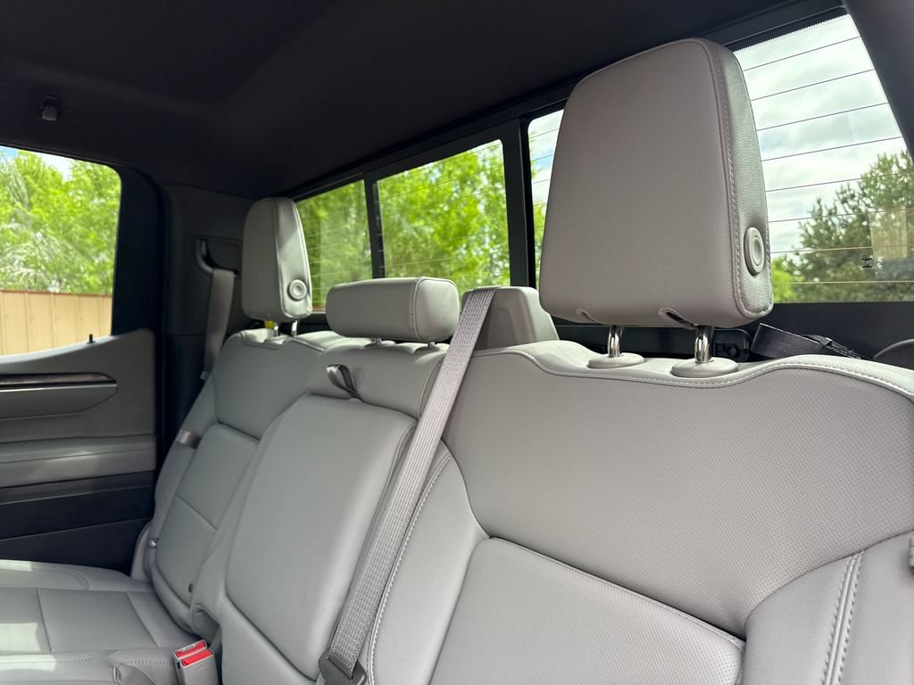 Used 2026 Chevrolet Silverado 1500 LTZ w/ LTZ Convenience Package II AWD/4WD image 21