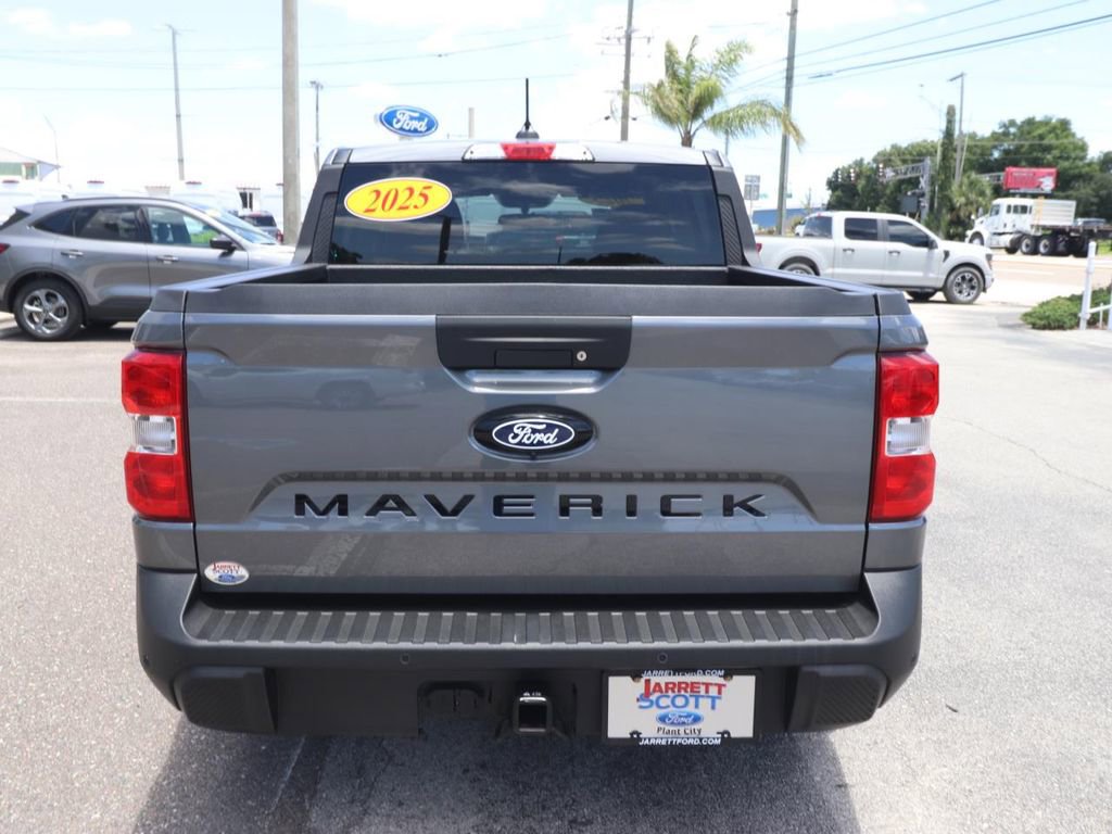 Certified 2025 Ford Maverick XLT w/ XLT Luxury Package AWD/4WD image 13
