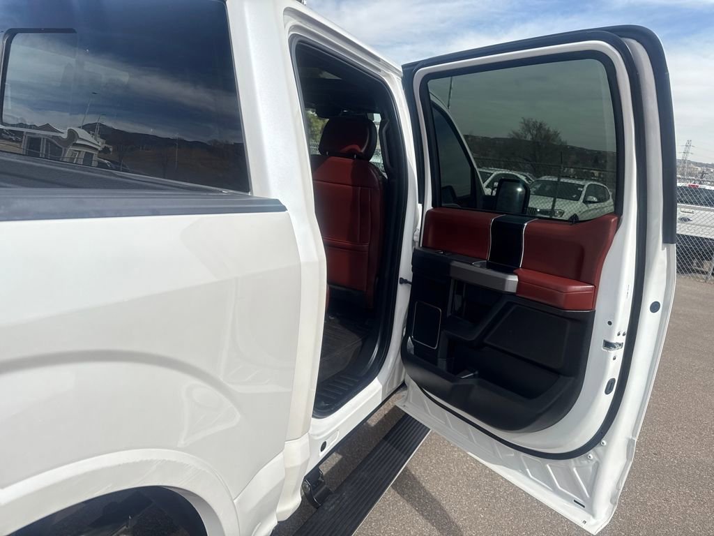 Certified 2019 Ford F150 Platinum w/ Equipment Group 701A Luxury image 22