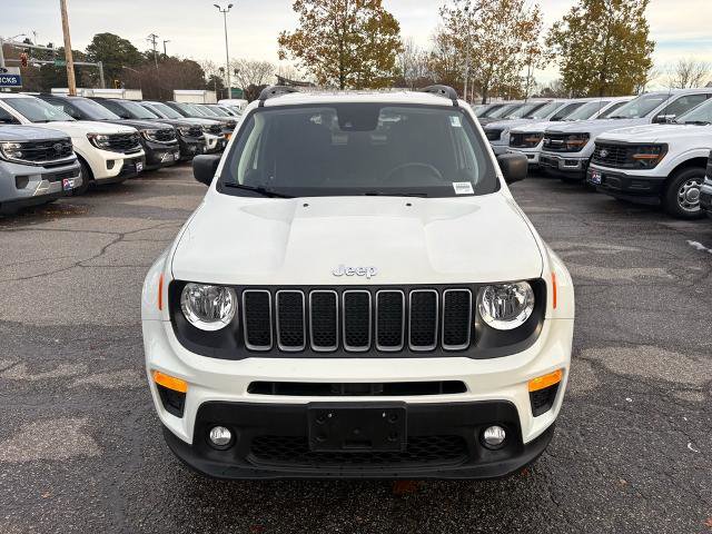 Used 2023 Jeep Renegade Latitude w/ Premium Group image 2