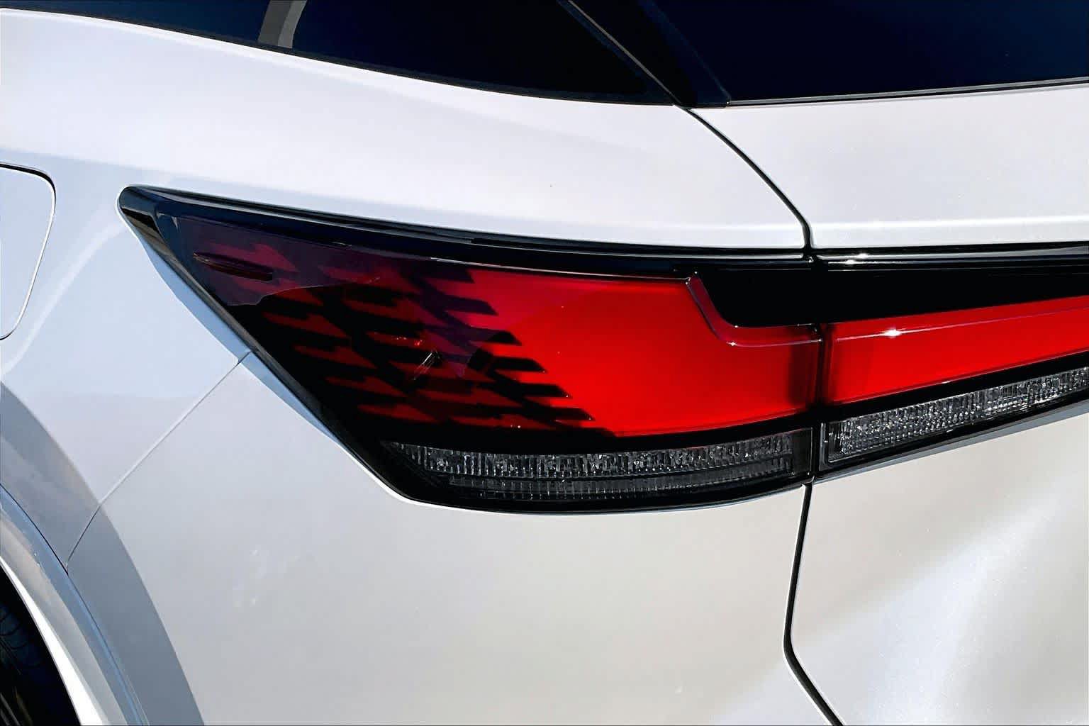 Used 2023 Lexus RX 350 FWD w/ Cold Area Package image 26