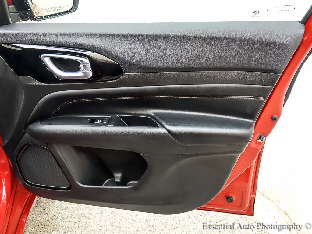 Used 2022 Jeep Compass Limited image 23