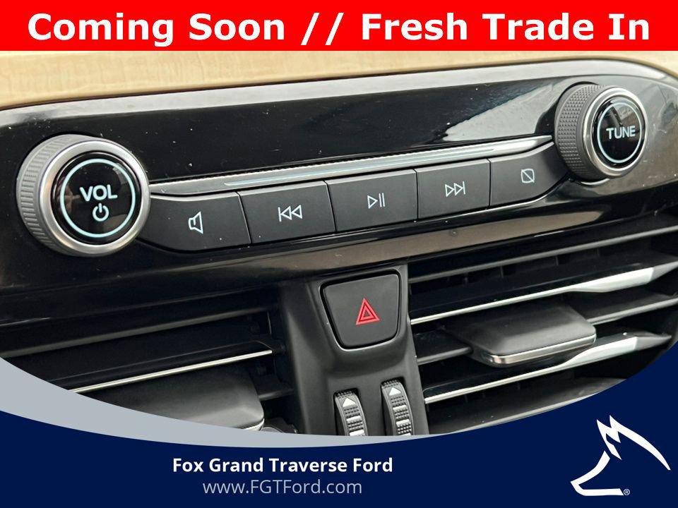 Certified 2022 Ford Escape Titanium w/ Titanium Elite Package image 30