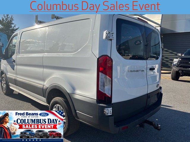 Certified 2017 Ford Transit 250 130 Low Roof w/ Exterior Upgrade Package RWD image 6