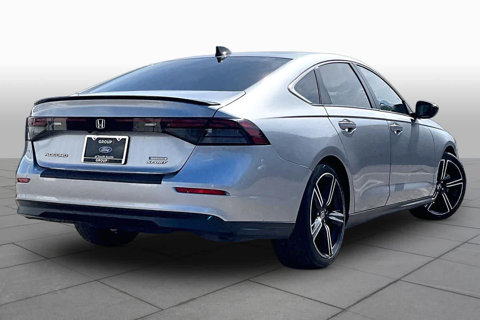 Used 2023 Honda Accord Sport image 7