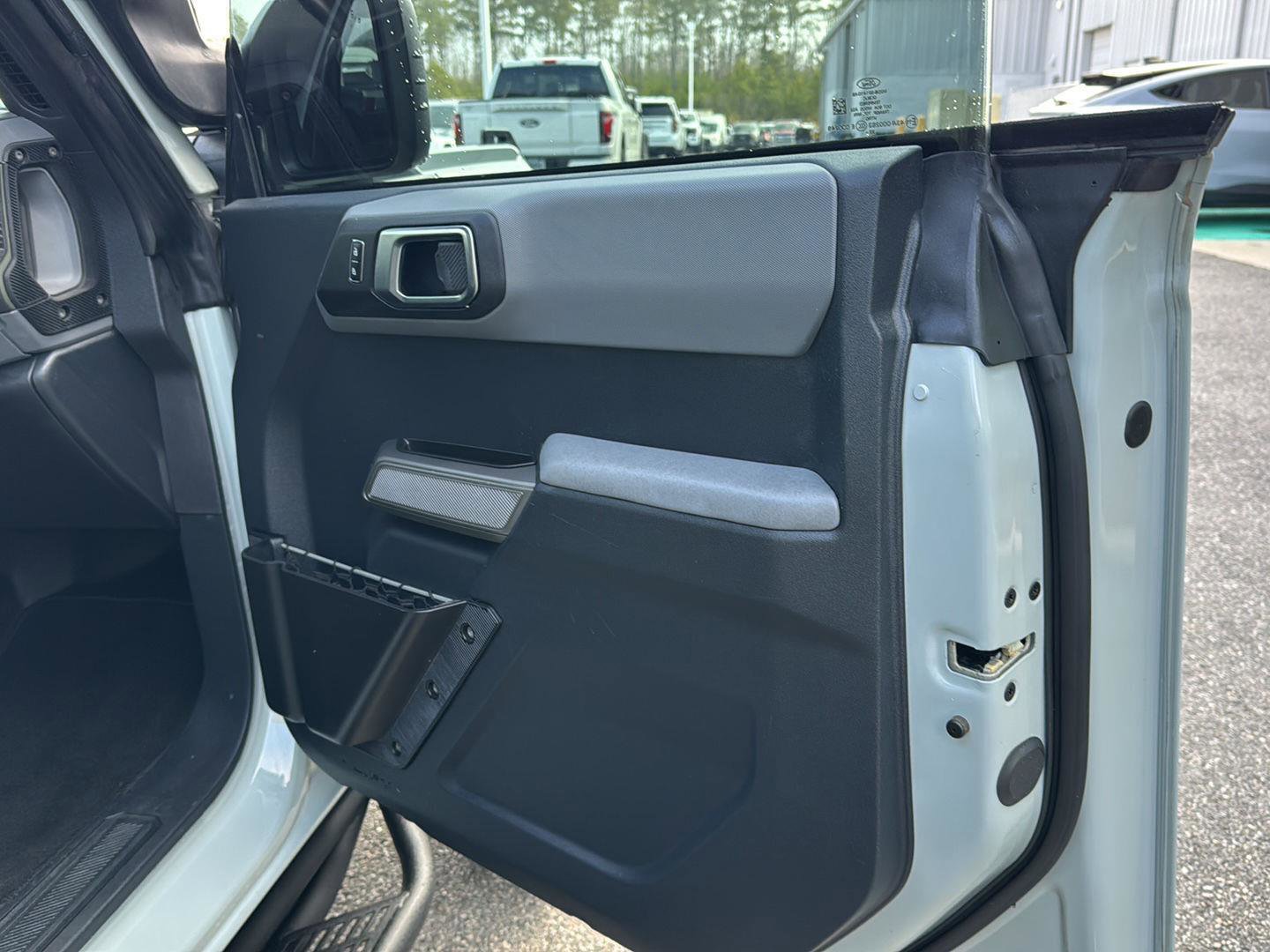 Certified 2023 Ford Bronco Everglades AWD/4WD image 12