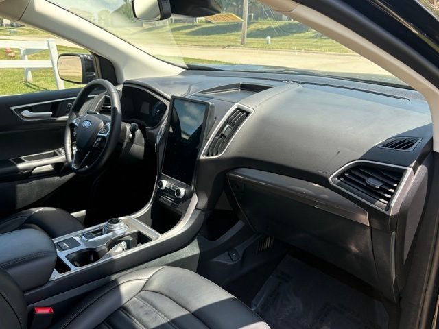 Certified 2024 Ford Edge SEL w/ Convenience Package AWD/4WD image 11