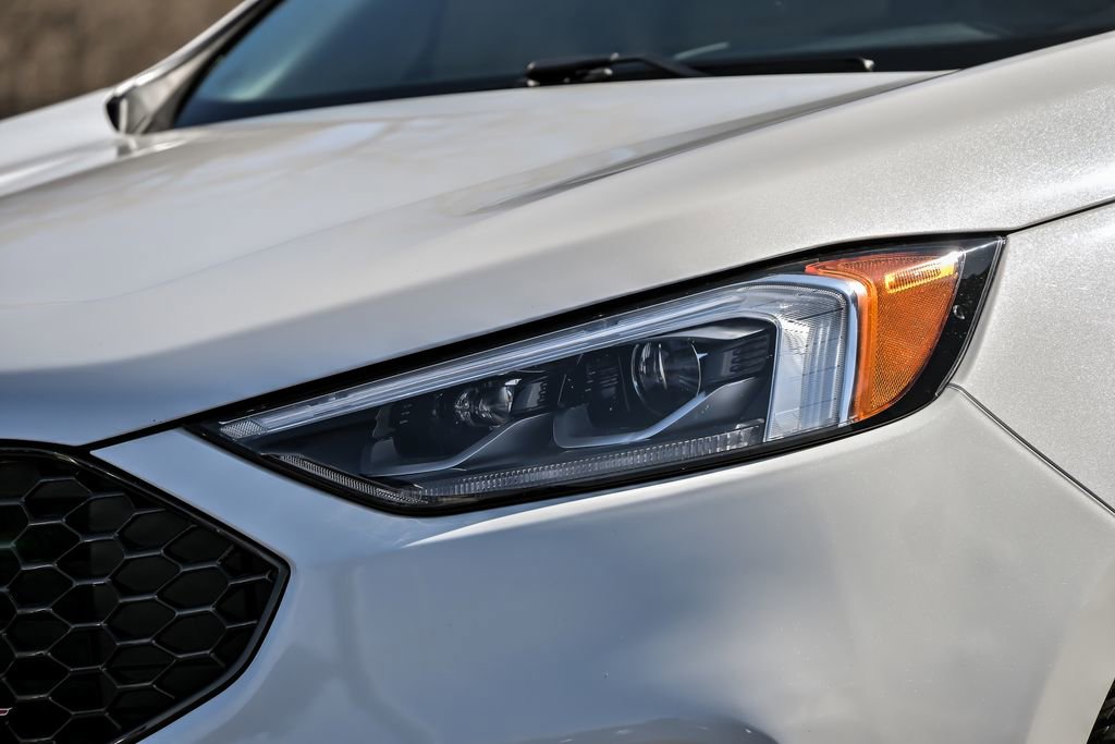 Certified 2022 Ford Edge ST w/ Equipment Group 401A AWD/4WD image 3