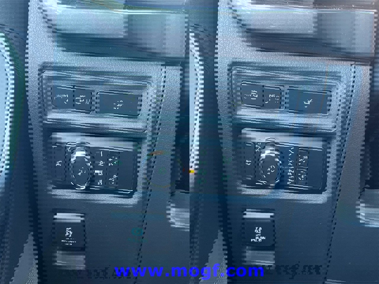 Certified 2022 Ford F150 XLT w/ Equipment Group 302A High image 21