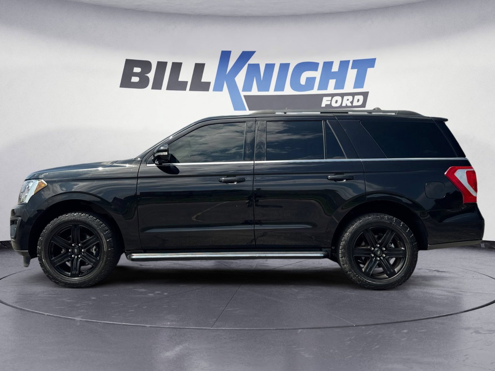 Certified 2021 Ford Expedition XLT AWD/4WD image 2