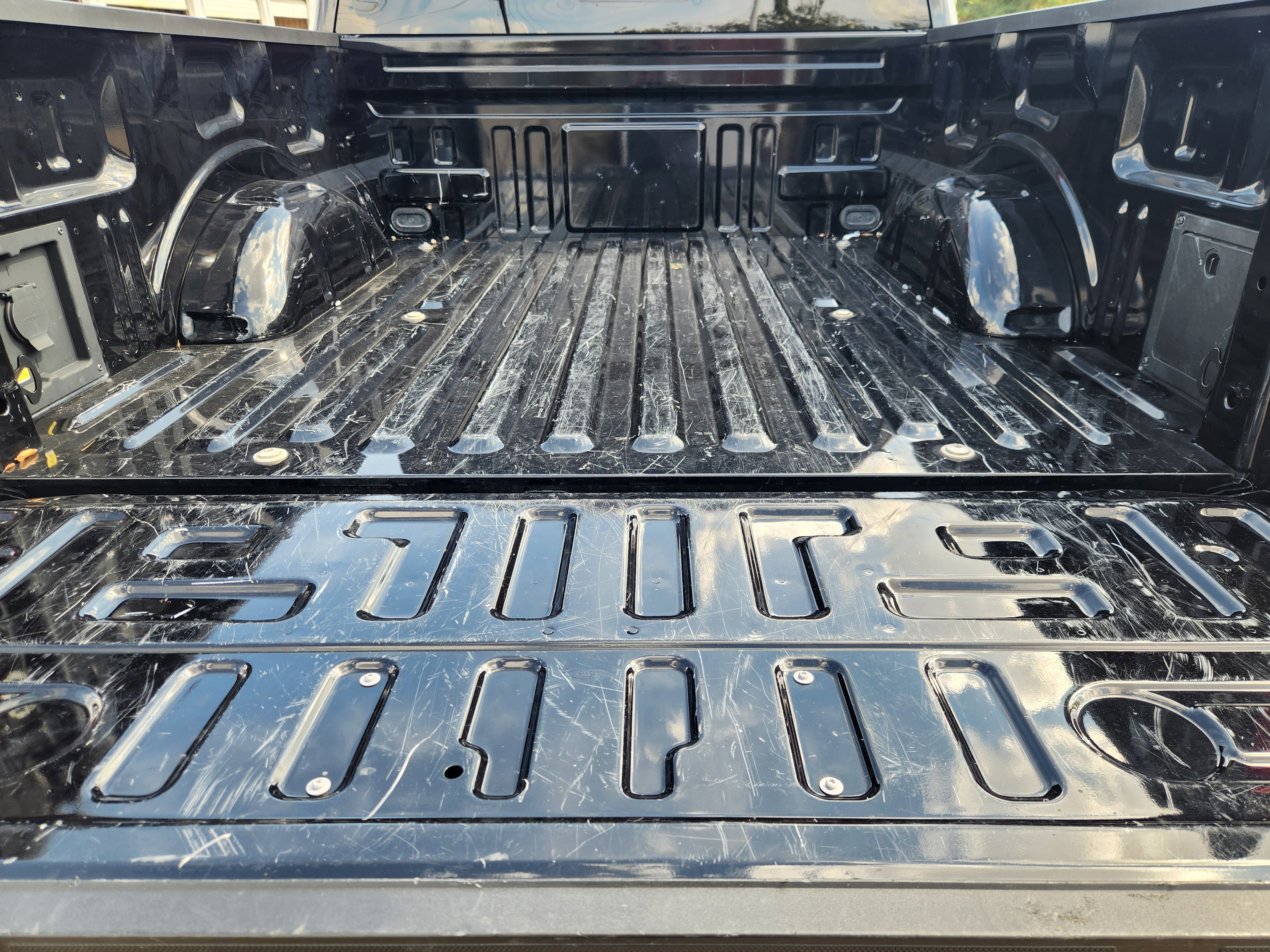 Certified 2024 Ford F150 Lariat w/ FX4 Off-Road Package image 21