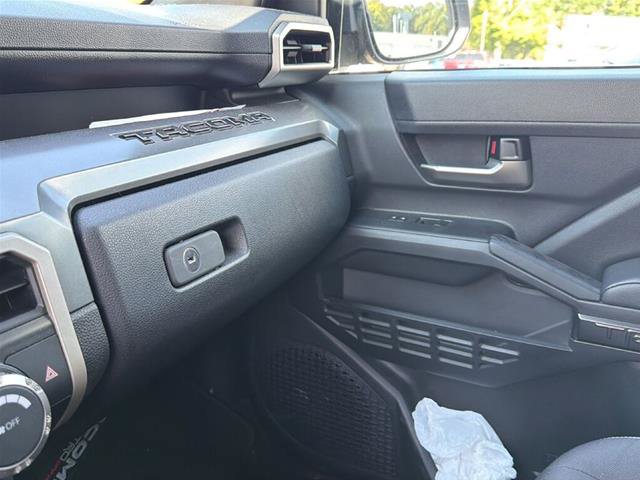 Used 2024 Toyota Tacoma TRD Off-Road AWD/4WD image 23