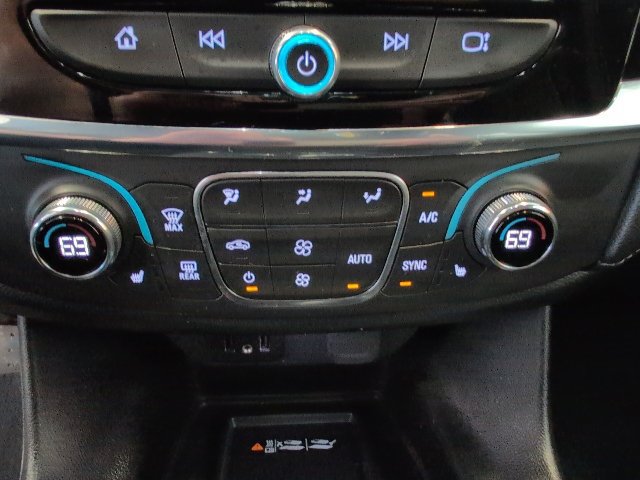 Used 2023 Chevrolet Traverse LT AWD/4WD image 26