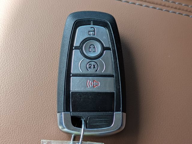 Certified 2024 Ford Maverick Lariat w/ FX4 Off-Road Package AWD/4WD image 30