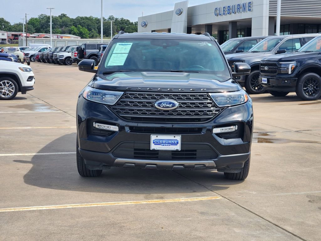 Certified 2024 Ford Explorer XLT w/ Equipment Group 202A RWD image 2