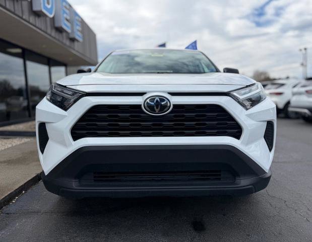 Used 2024 Toyota RAV4 LE image 3