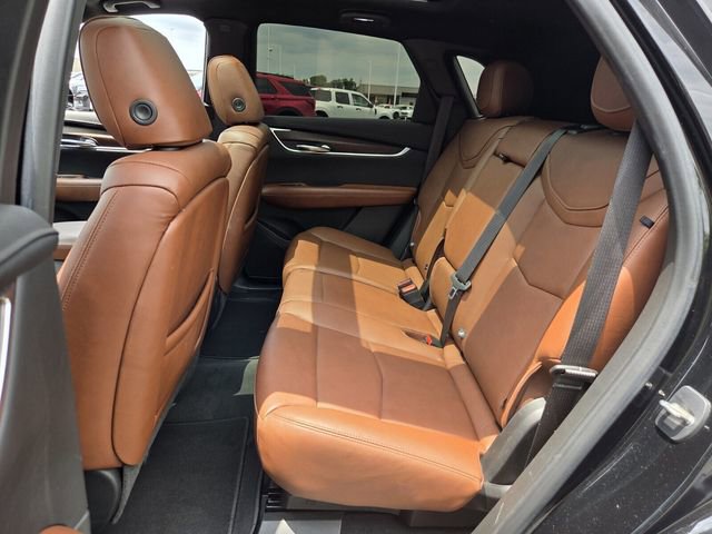 Used 2021 Cadillac XT5 Premium Luxury FWD image 10