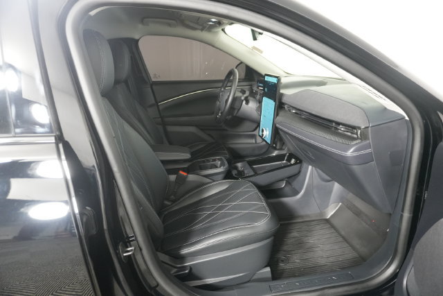 Certified 2025 Ford Mustang Mach-E Select w/ Comfort Package Lite AWD/4WD image 29