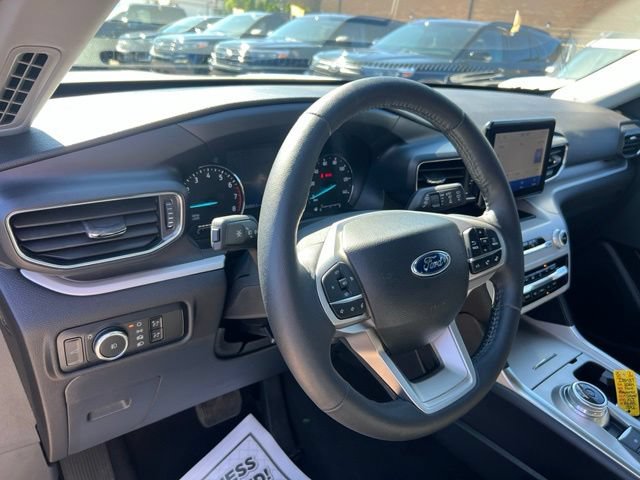Certified 2024 Ford Explorer XLT w/ Equipment Group 202A AWD/4WD image 7