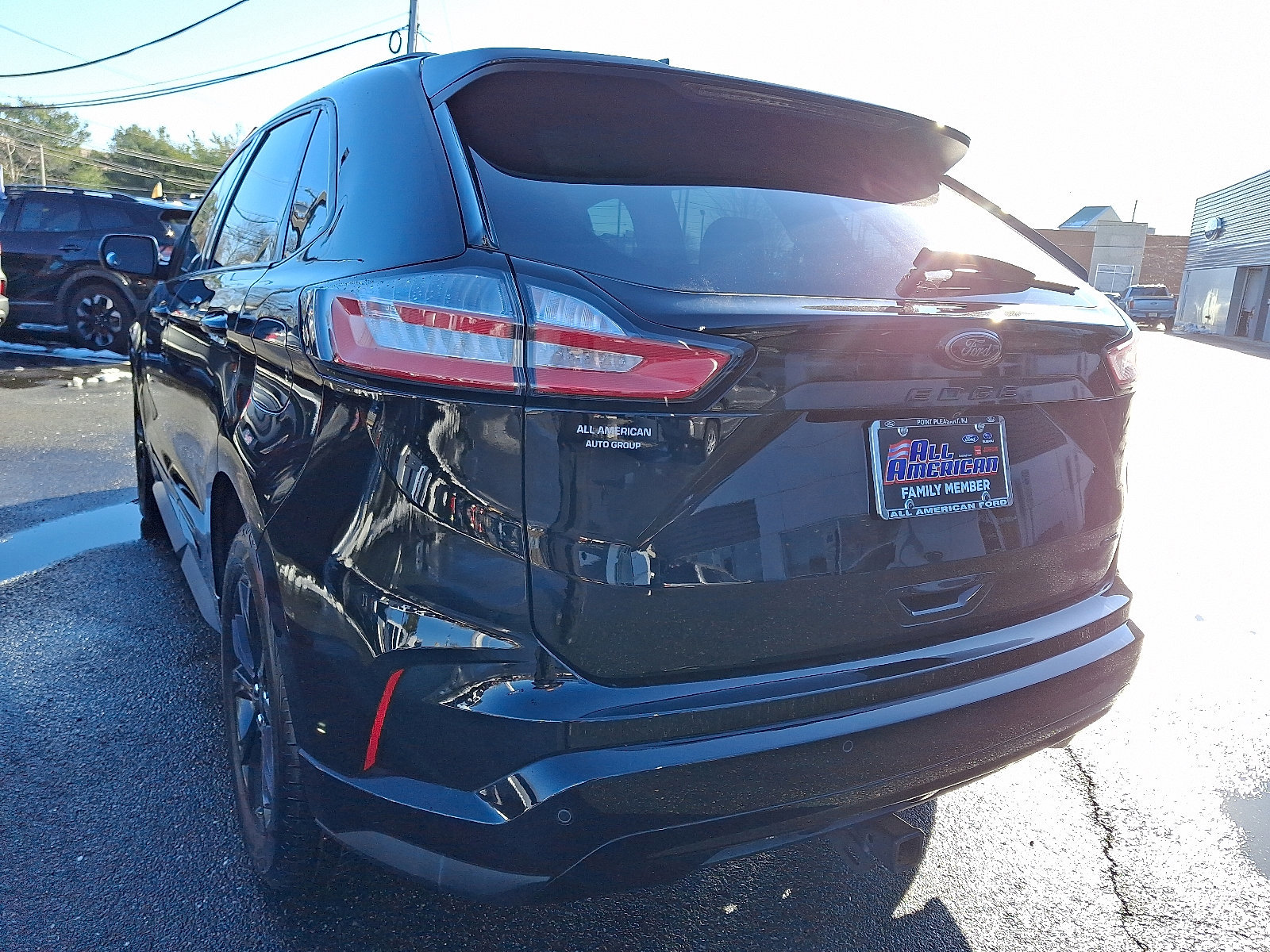 Certified 2022 Ford Edge SE w/ Black Appearance Package image 8