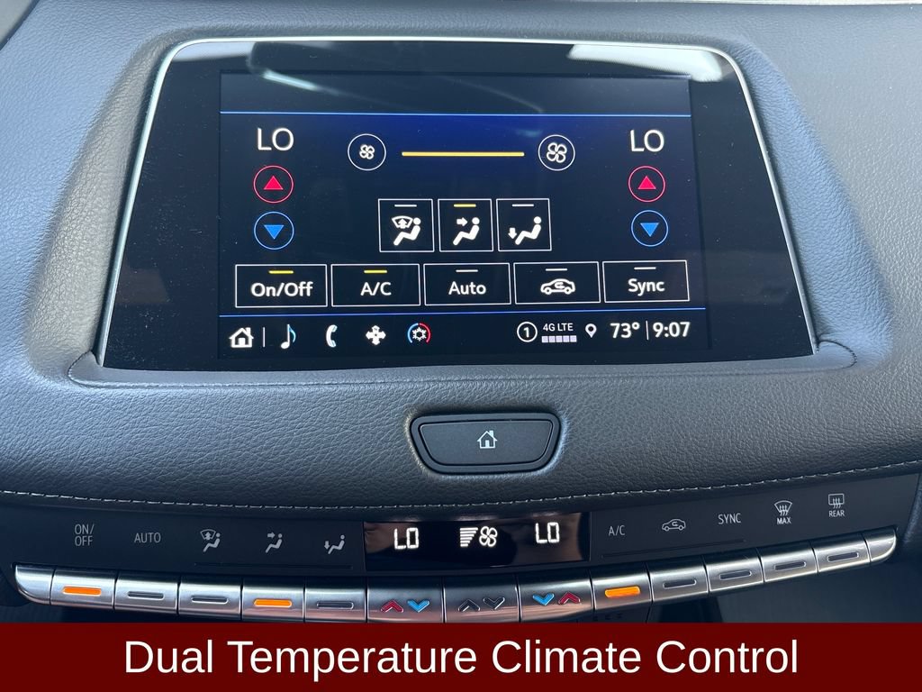 Used 2023 Cadillac XT4 Luxury w/ Cold Weather Package FWD image 20