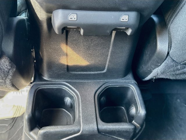 Used 2023 Jeep Wrangler Unlimited Sport AWD/4WD image 32