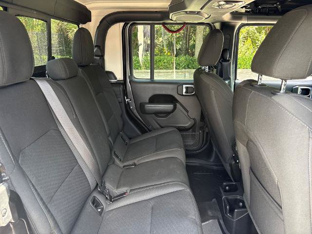 Used 2022 Jeep Gladiator Sport AWD/4WD image 29